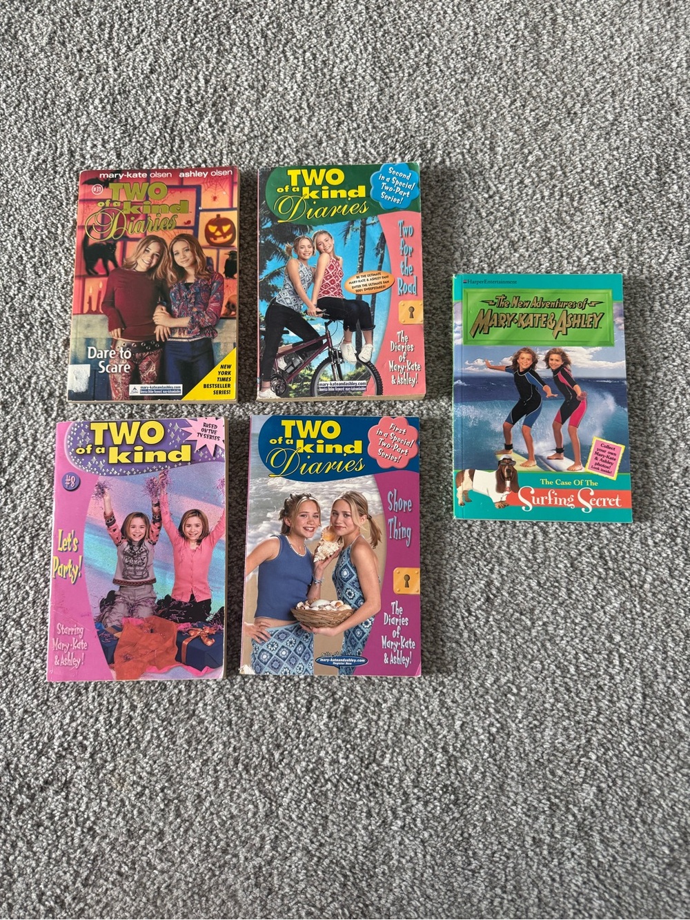 Mary-Kate & Ashley Two of a Kind Diaries Books (5)